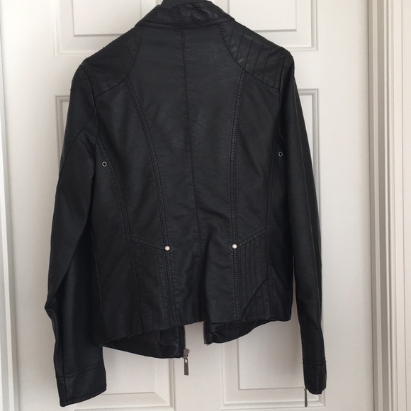 JOUJOU Women’s Jacket L Black Leather like Gorgeous Zipper Buttons Pockets NEW - Picture 9 of 11